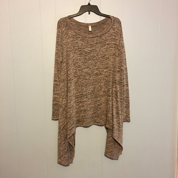 Luxe asymmetrical light weight sweater - Picture 1 of 8